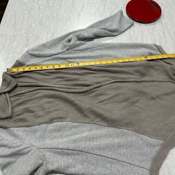 Soft Surroundings Women’s Gray Colorblock Hi Low Cardigan Size L - Picture 11 of 14